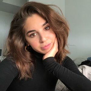 Meet your Posher, Lily